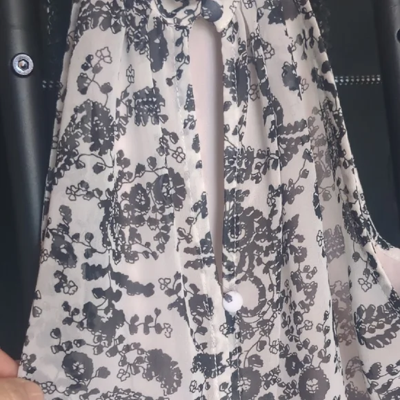 Rebecca Minkoff Black/White Paisley Sleeveless Top - Picture 7 of 8